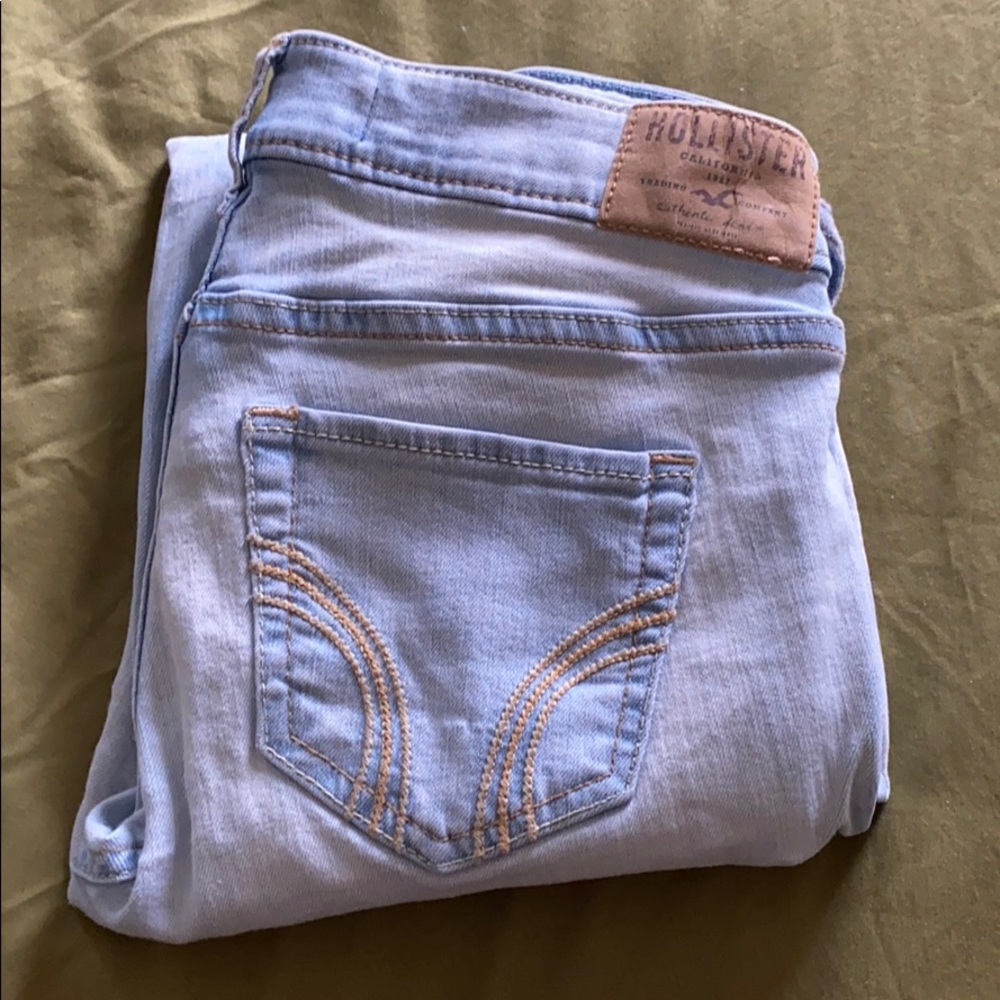Non ripped light wash skinny jeans